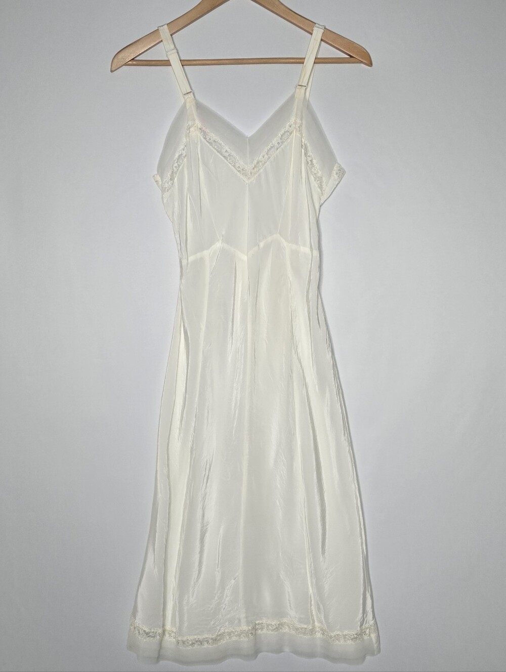 Vintage Lady Love Off White Lace Accent Slip
